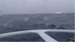 Ice-near-mooring-