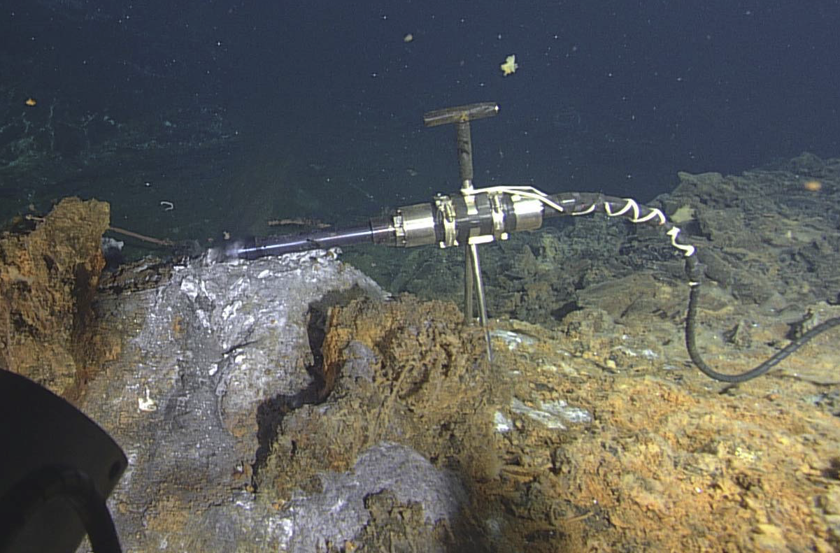 The Hydrothermal Vent Fluid In-situ Chemistry sensor deployed on Axial vent field via the MJ03C junction box (image from Tan, et. al 2015)