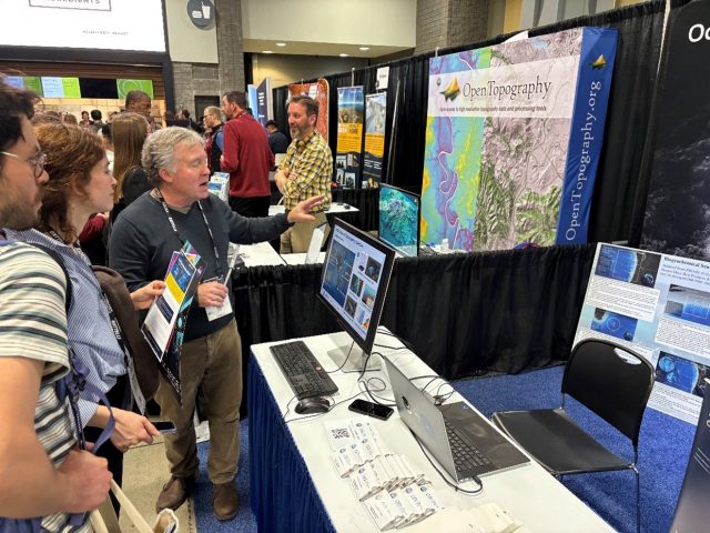 Jim Edson, OOI's Principal Investigator doing a data demonstration for participants at OOI.