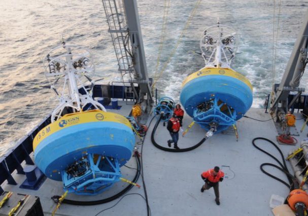 OOI-buoys-on-ship-Woods-Hole-Oceanographic-Institution-1000x664